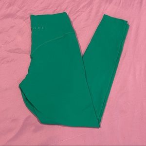 Balance Athletica Vitality Cloud Pants- Flourine- Size Medium